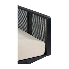 Spindle Daybed With White Cotton Mattress