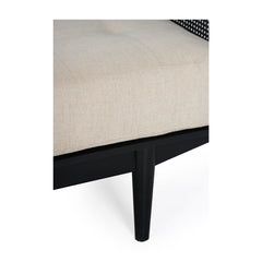 Spindle Daybed With White Cotton Mattress